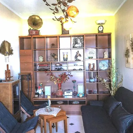 Entire Private House & Balcony @ Central Holiday home