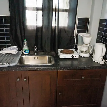 Entire Private House & Balcony @ Central