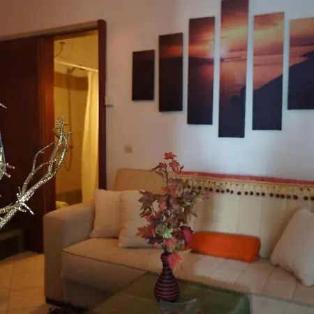 Entire Private House & Balcony @ Central * Fira (Santorini)